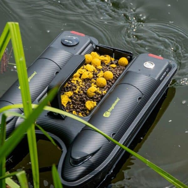 RIDGEMONKEY HUNTER 750 BAIT BOAT OR CASH