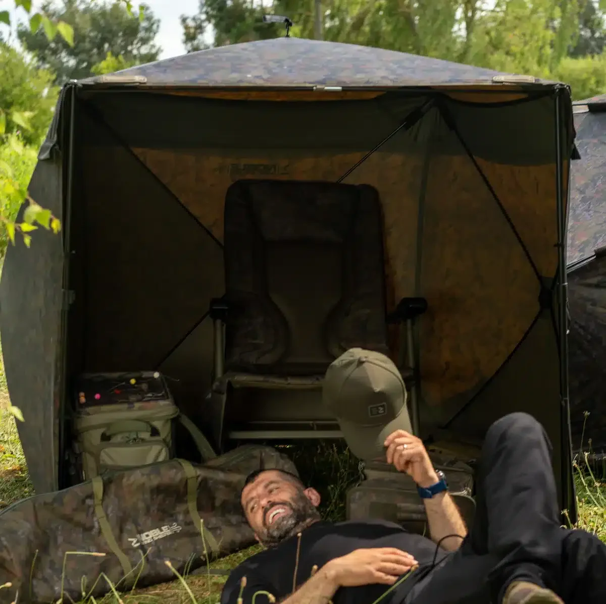 OMC NOBLE WIND SHELTER