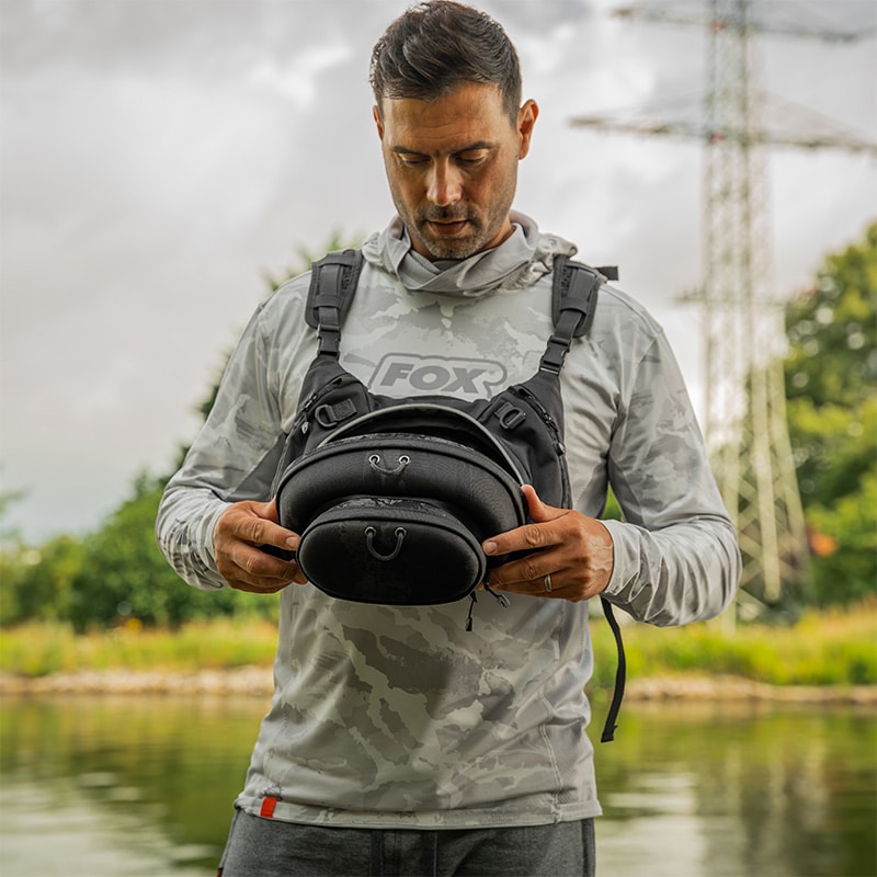 **NEW** FOX RAGE CAMO VOYAGER CHEST PACK OR CASH