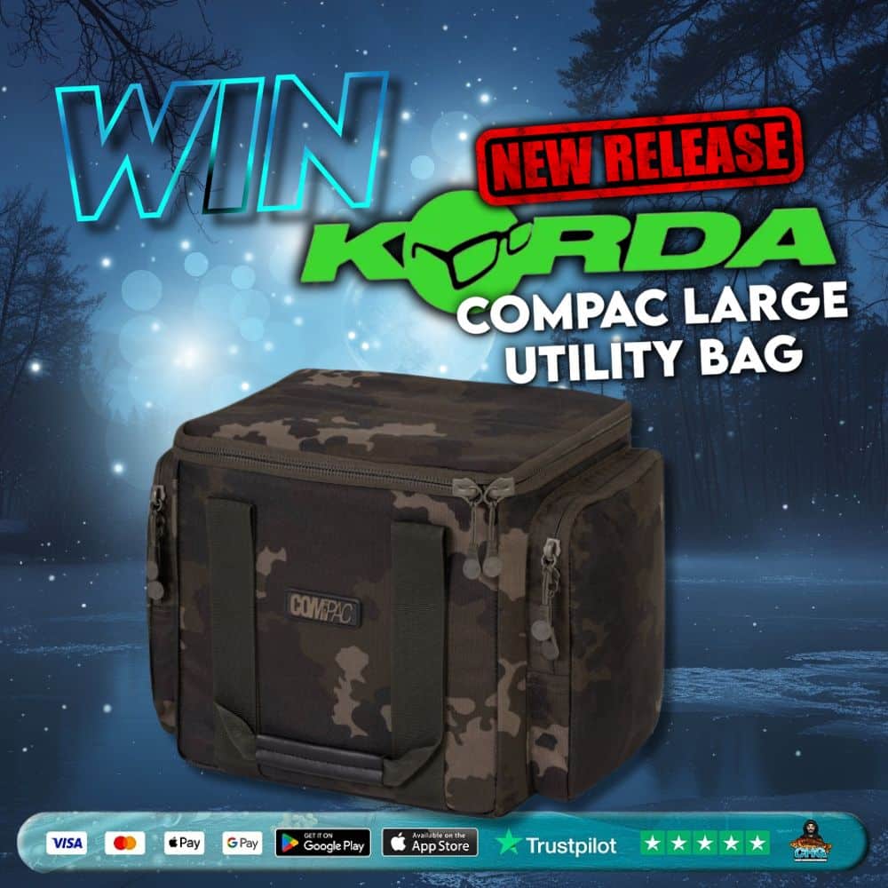 **NEW** KORDA COMPAC DARK KAMO UTLITY BAG